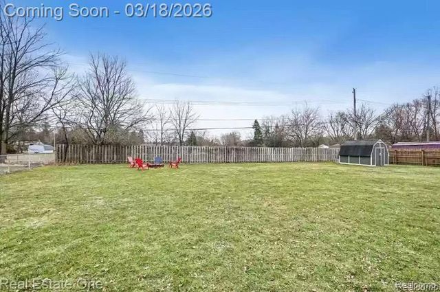 6372 Peach Drive, Village Of Clarkston, MI 48346