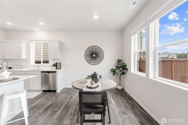 1461 SW Pendleton Way, Port Orchard, WA 98367