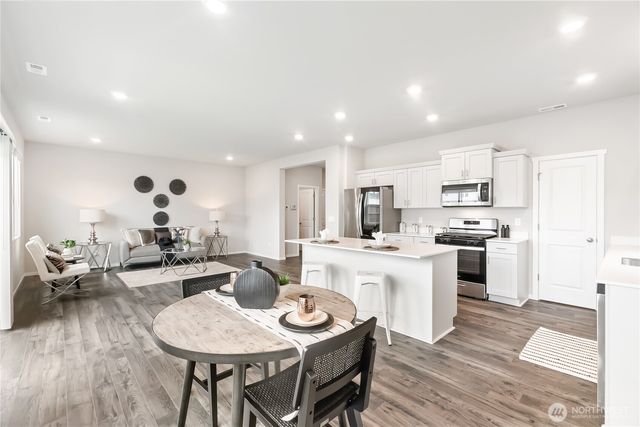 1461 SW Pendleton Way, Port Orchard, WA 98367