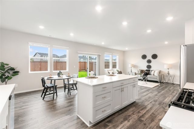 1461 SW Pendleton Way, Port Orchard, WA 98367