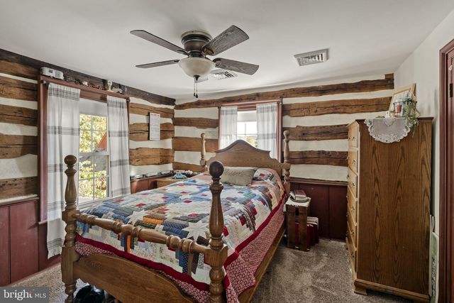 1175 W SWARTZVILLE RD, Reinholds, PA 17569