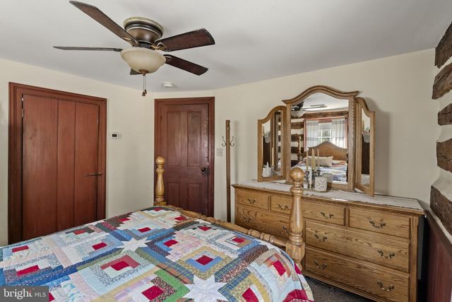 1175 W SWARTZVILLE RD, Reinholds, PA 17569