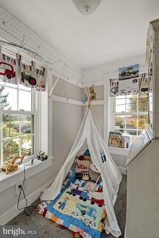 1175 W SWARTZVILLE RD, Reinholds, PA 17569