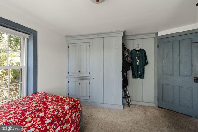 1175 W SWARTZVILLE RD, Reinholds, PA 17569