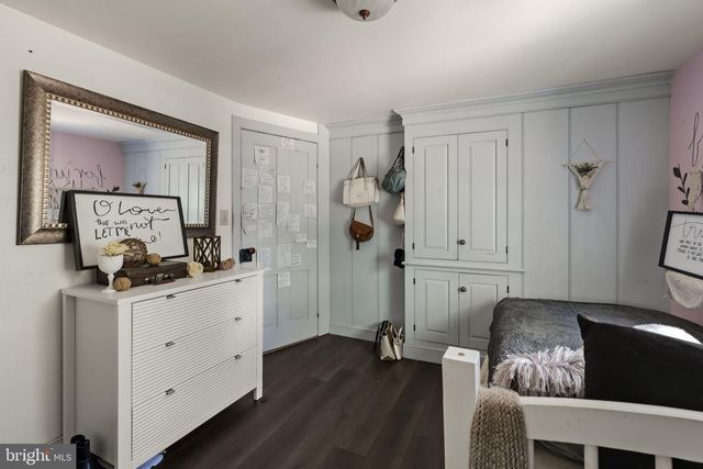 1175 W SWARTZVILLE RD, Reinholds, PA 17569