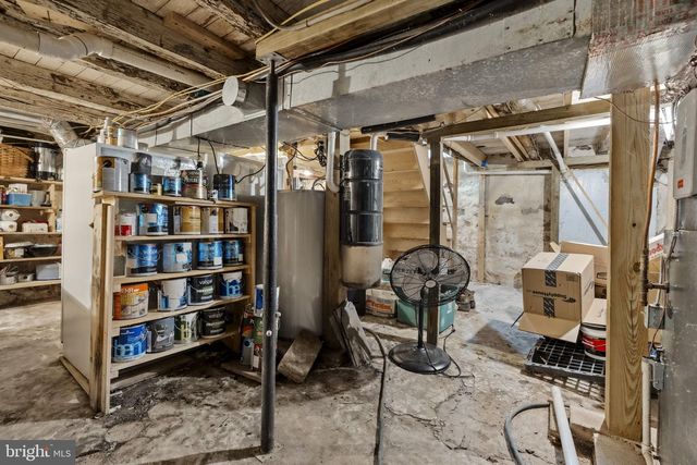 1175 W SWARTZVILLE RD, Reinholds, PA 17569