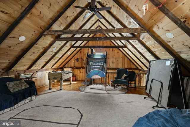 1175 W SWARTZVILLE RD, Reinholds, PA 17569