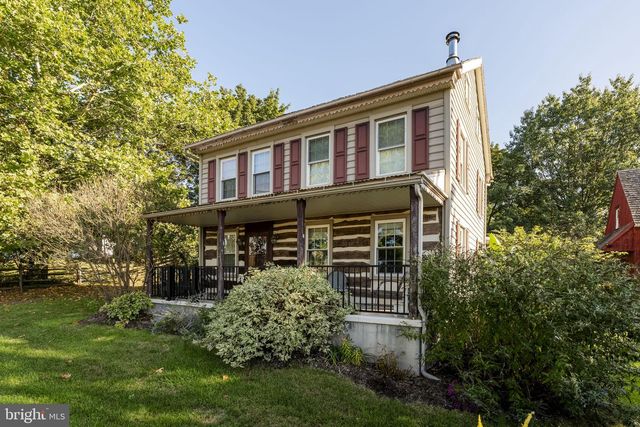 1175 W SWARTZVILLE RD, Reinholds, PA 17569