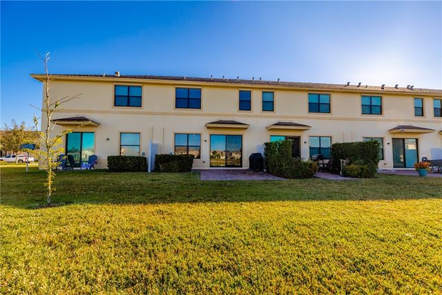 861 S Verona Trace Drive, Vero Beach, FL 32966