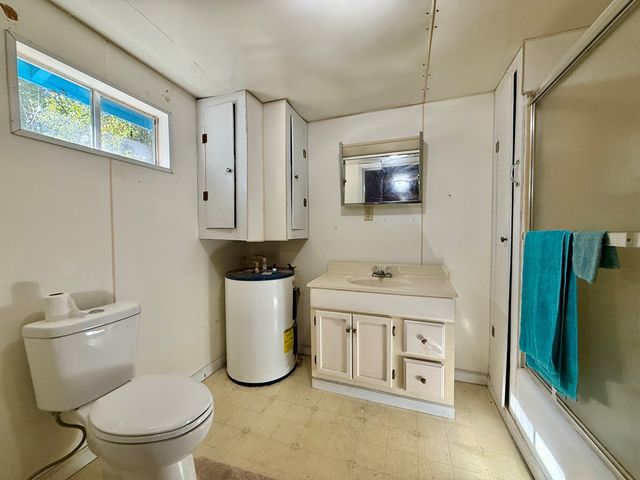 307 E Smith Avenue, Geneva, AL 36340