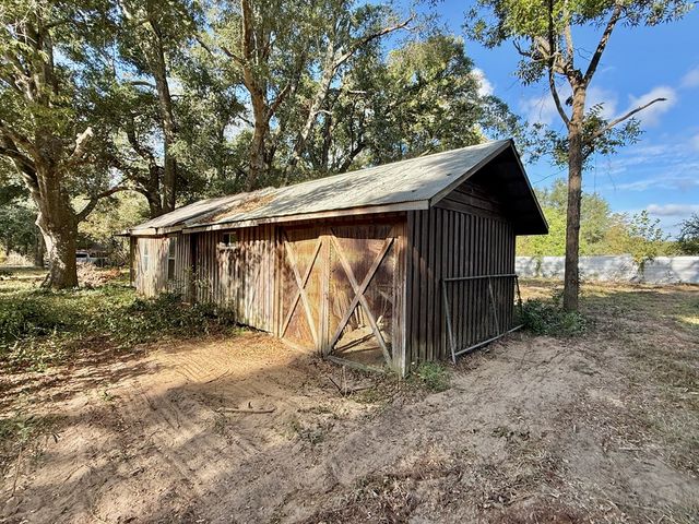 307 E Smith Avenue, Geneva, AL 36340