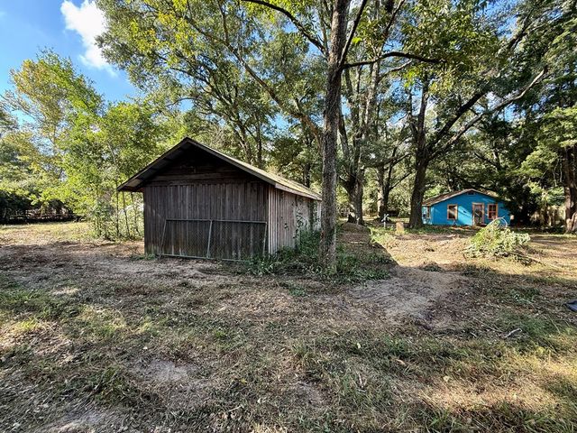 307 E Smith Avenue, Geneva, AL 36340