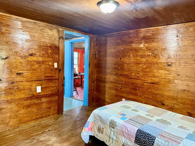 307 E Smith Avenue, Geneva, AL 36340