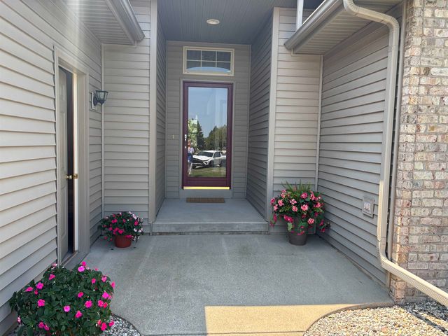 3092 Gaslight Court, Bay City, MI 48706