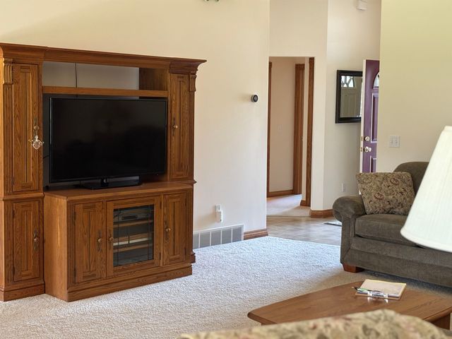 3092 Gaslight Court, Bay City, MI 48706