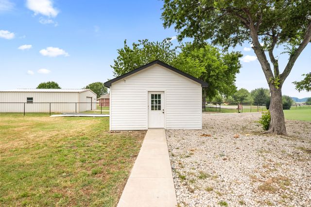 7801 N Water Tower Road, Fort Worth, TX 76179