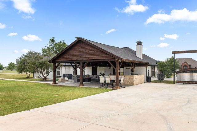 7801 N Water Tower Road, Fort Worth, TX 76179