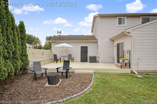 390 Robyn Drive, Canton, MI 48187