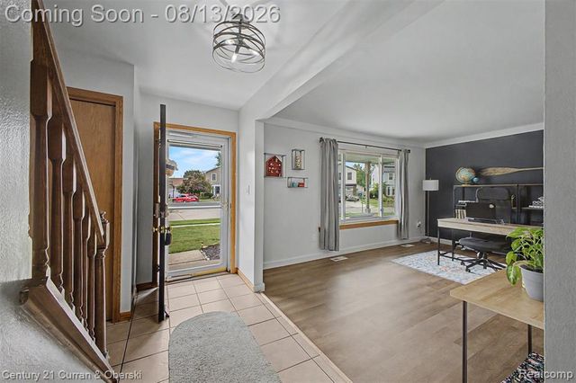 390 Robyn Drive, Canton, MI 48187