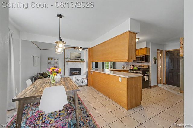 390 Robyn Drive, Canton, MI 48187