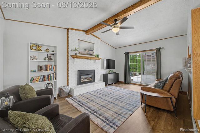 390 Robyn Drive, Canton, MI 48187