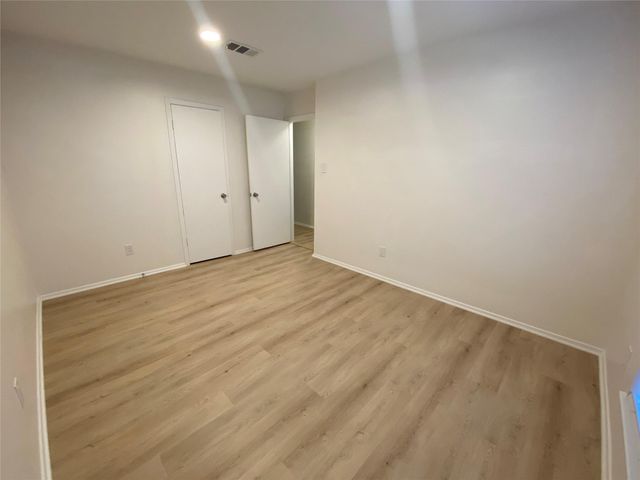 2 N Waxberry Road, The Woodlands, TX 77381