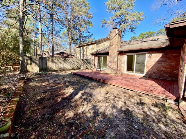 2 N Waxberry Road, The Woodlands, TX 77381