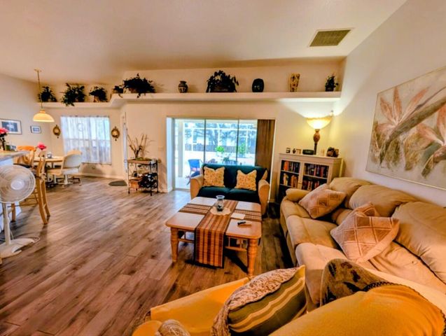 2097 SW Larchmont Lane, Port St. Lucie, FL 34984