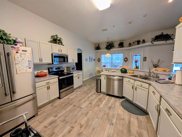 2097 SW Larchmont Lane, Port St. Lucie, FL 34984