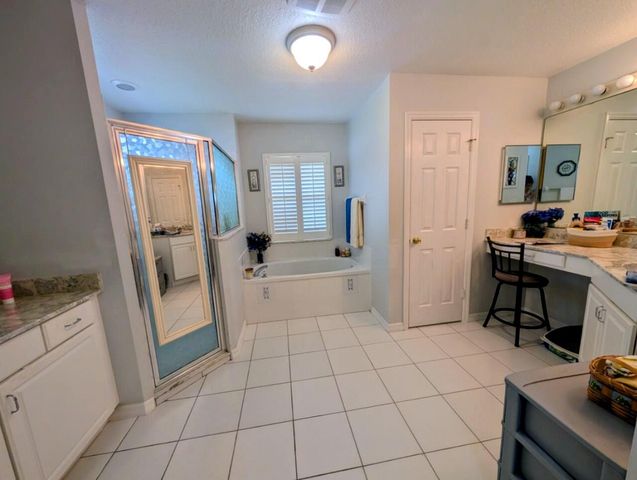2097 SW Larchmont Lane, Port St. Lucie, FL 34984