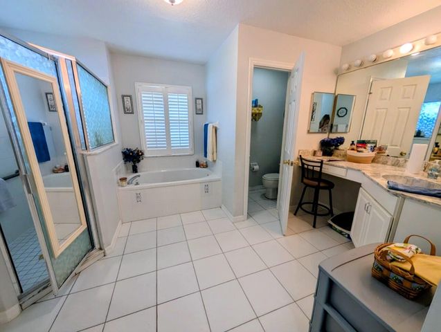 2097 SW Larchmont Lane, Port St. Lucie, FL 34984