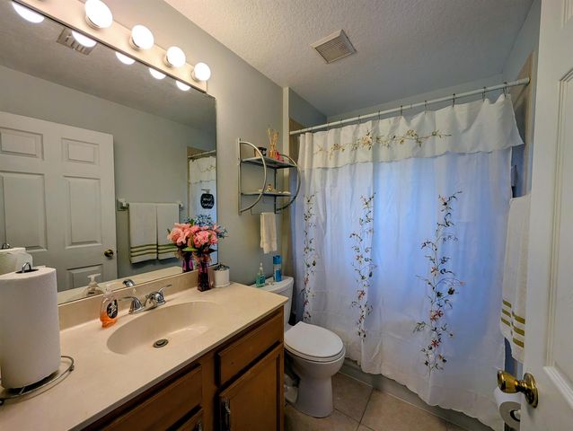 2097 SW Larchmont Lane, Port St. Lucie, FL 34984