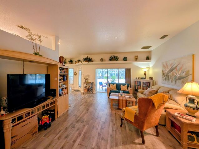 2097 SW Larchmont Lane, Port St. Lucie, FL 34984