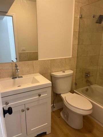 6330 SW 34th St, Miami, FL 33155