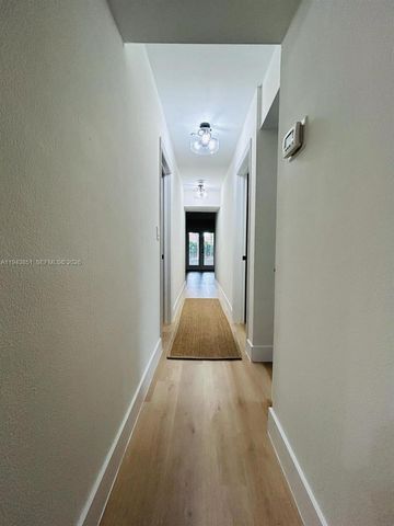 6330 SW 34th St, Miami, FL 33155