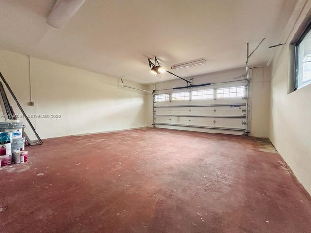 6330 SW 34th St, Miami, FL 33155