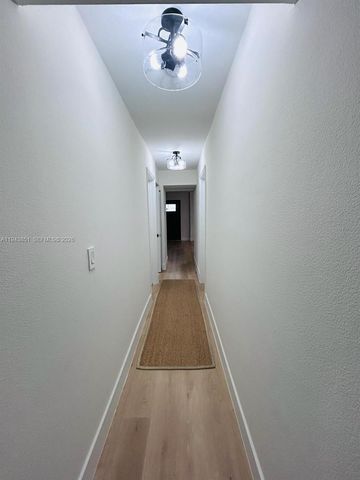 6330 SW 34th St, Miami, FL 33155