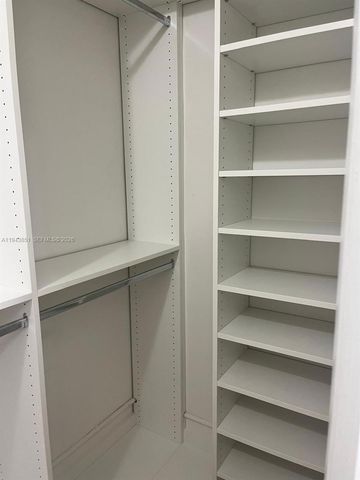 6330 SW 34th St, Miami, FL 33155