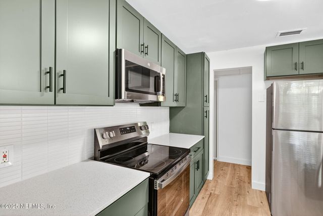 1259 LAKE SHORE Boulevard, Jacksonville, FL 32205