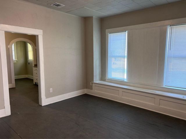 1925 11th Street, Port Arthur, TX 77640