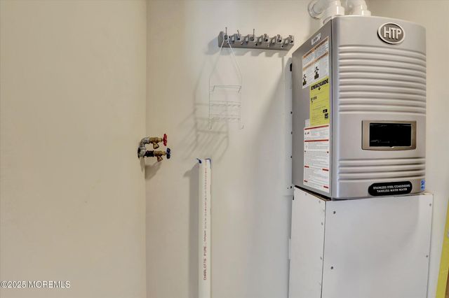 208 Mallard Lane, Lavallette, NJ 08735