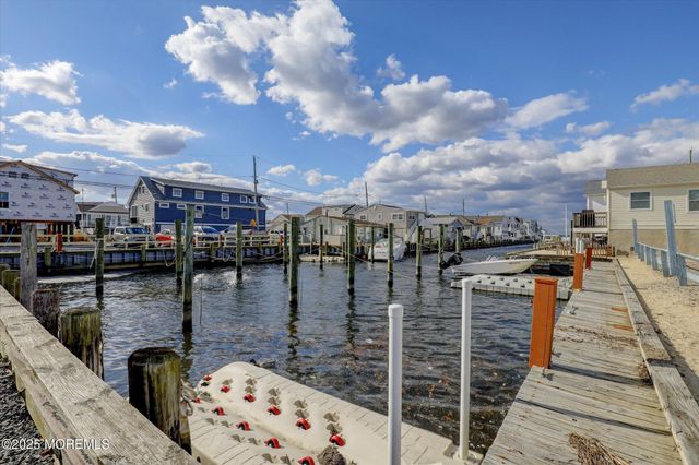 208 Mallard Lane, Lavallette, NJ 08735