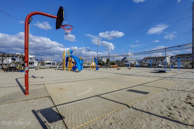 208 Mallard Lane, Lavallette, NJ 08735