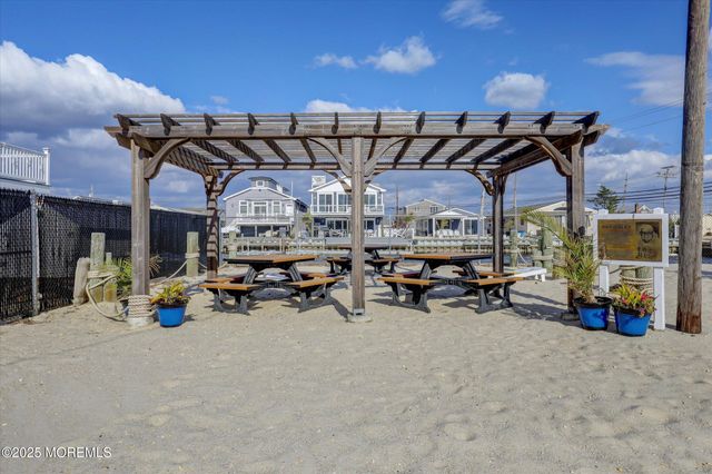 208 Mallard Lane, Lavallette, NJ 08735