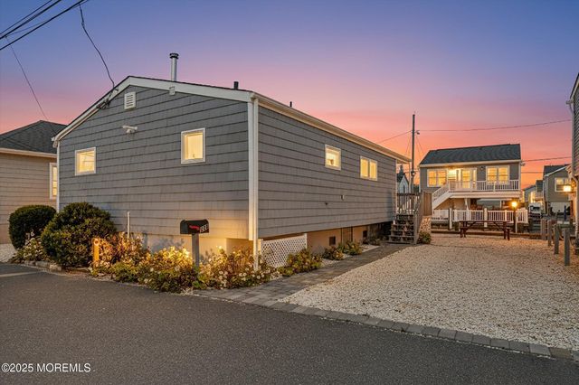 208 Mallard Lane, Lavallette, NJ 08735