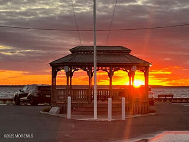 208 Mallard Lane, Lavallette, NJ 08735