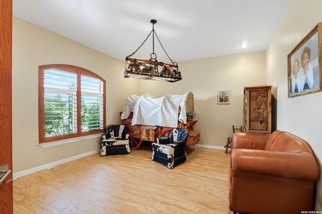 7193 OLD TALLEY RD, San Antonio, TX 78253