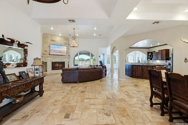 7193 OLD TALLEY RD, San Antonio, TX 78253
