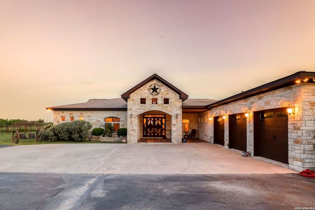 7193 OLD TALLEY RD, San Antonio, TX 78253