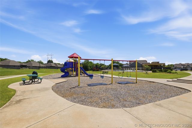2601 W 115th Street S, Jenks, OK 74037